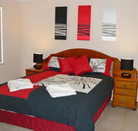 Geraldton Luxury Vacation Home - Winery Find