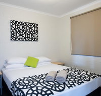 Geraldton's Ocean West Holiday Units  Short Stay Accommodation - Winery Find