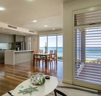 Glenelg Absolute Beachfront - One of Only Two Homes - Winery Find