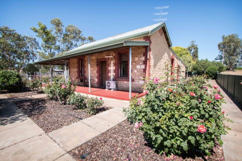 Glenlee Cottage - Winery Find 0