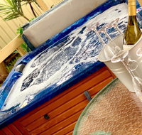 Glenway House Spa Oasis Rockingham - Winery Find
