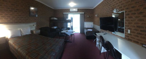 Glider City Motel Benalla - Winery Find 1