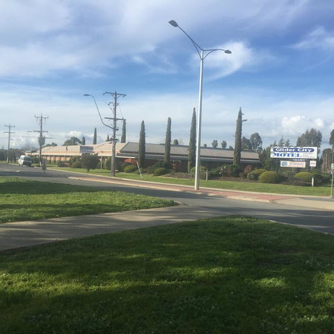 Glider City Motel Benalla - Winery Find 3