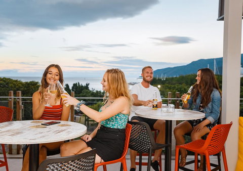 Global Backpackers Cairns - Winery Find 3