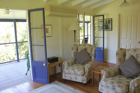 Glocca Morra Cottage - Winery Find 1