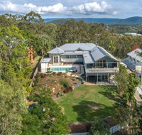 Gold Coast Stunning Home and Unit close to Theme Parks - Winery Find