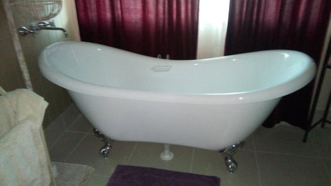 GOLDEN LACE B&B - Winery Find 2