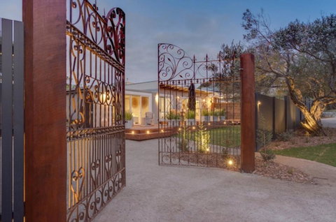 Grand Capella Villa 1 - Winery Find 0