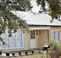 Happy cozy house for holidays Beach BBQ Pet friendly 35kms from CBD in country life style  - Winery Find