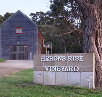 Herons Rise Vineyard Accommodation - Winery Find