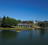 Hibiscus Lakeside Motel - Winery Find