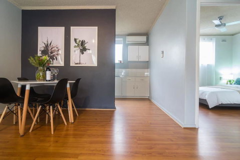 Hideaway @ Adelphi-Waterfront Apartment - Wifi - Nespresso - Winery Find 1