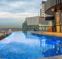 High Life Central with Pool and Car Park - Winery Find