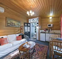 Hillside Country Retreat - Winery Find