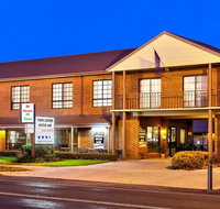 Holbrook Town Centre Motor Inn - Winery Find