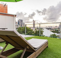 Joe's Place Backpackers - Winery Find