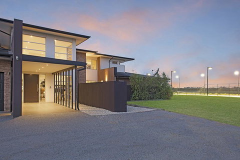 Jolong Park Club House - Winery Find 3