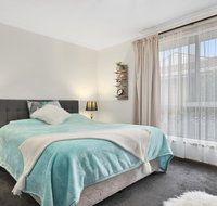 Josie Villa - Beautiful West Burnie Long or short term - Winery Find
