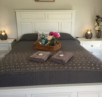 Kadi House Accommodation - Winery Find