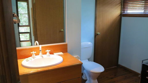 Kameruka 6 Rheuben Terrace - Winery Find 1