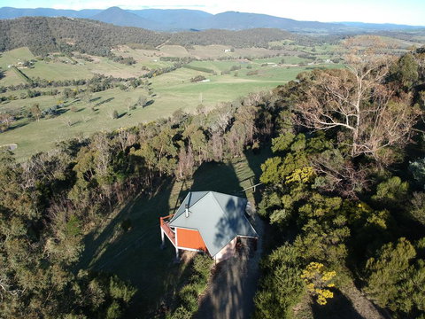 Kangaroo Ridge Retreat - Winery Find 1