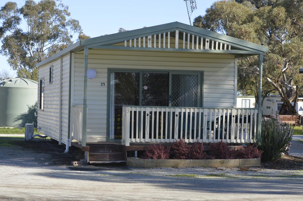 Pine View VIC Winery Find