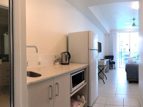 Lagoons Studio Swim Out With Heated Pool - Winery Find 1