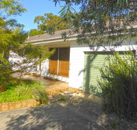 Lakeside Tranquility  Culburra Beach - Winery Find