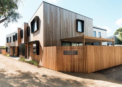 Laneway Apartments - Vesper - Winery Find 1