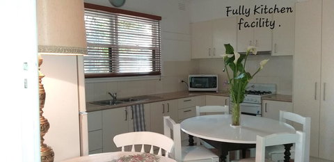 Large Groups Peaceful Happy Home - Winery Find 1