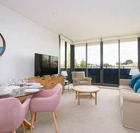 Large Modern 2 Bedroom Apartment near Lake Claremont - Winery Find