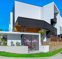 Large space 2 BED APT near Brisbane Airport - Winery Find