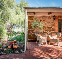 Lucy's Cottage - Winery Find