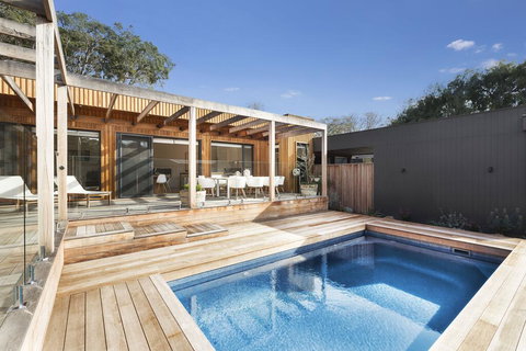 Luxe On Lydgate Family Retreat With Pool, WiFi, Foxtel, Walk To Beach - Winery Find 0