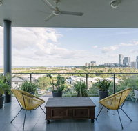 Luxury  Location - Sea Views with Modern Class  - Winery Find