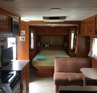 luxury caravan - Winery Find