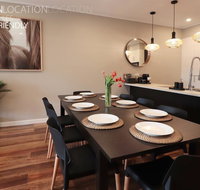 LUXURY Davcorp Executive Rentals - Free Wifi Wine Netflix and Parking in Brompton - Winery Find