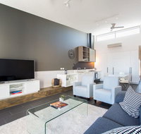 Magnificent Apartment  FREE car park near CBD - Winery Find