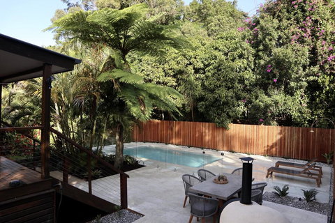 Mahalo House - Winery Find 1