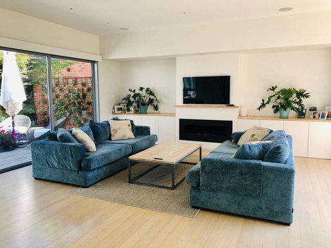 Malvern 3 Bedroom Delight - Winery Find 0