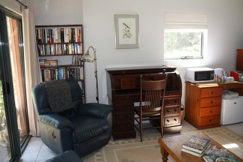 Mandalay House - Winery Find 0