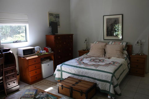 Mandalay House - Winery Find 1