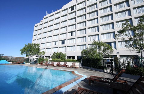 Mercure Sydney Parramatta - Winery Find 1