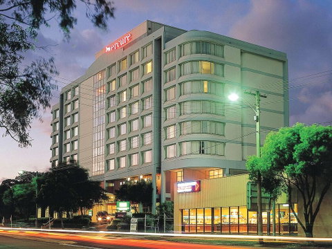 Mercure Sydney Parramatta - Winery Find 0