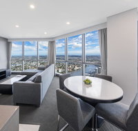 Meriton Suites Adelaide Street - Winery Find
