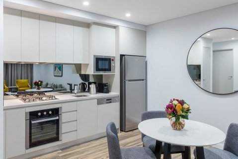 Meriton Suites Bondi Junction - Winery Find 1
