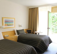Mid City Motor Inn Queanbeyan - Winery Find