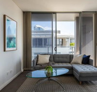Modern Harbourside Apartment With A View - Winery Find