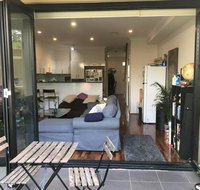 Modern house close to Sydneys vibrant Newtown area - Winery Find
