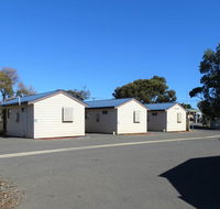 Moonta Bay Cabins - Winery Find